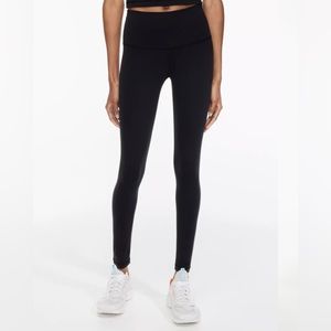 Brand new black high rise cheeky leggings. Size 2XS